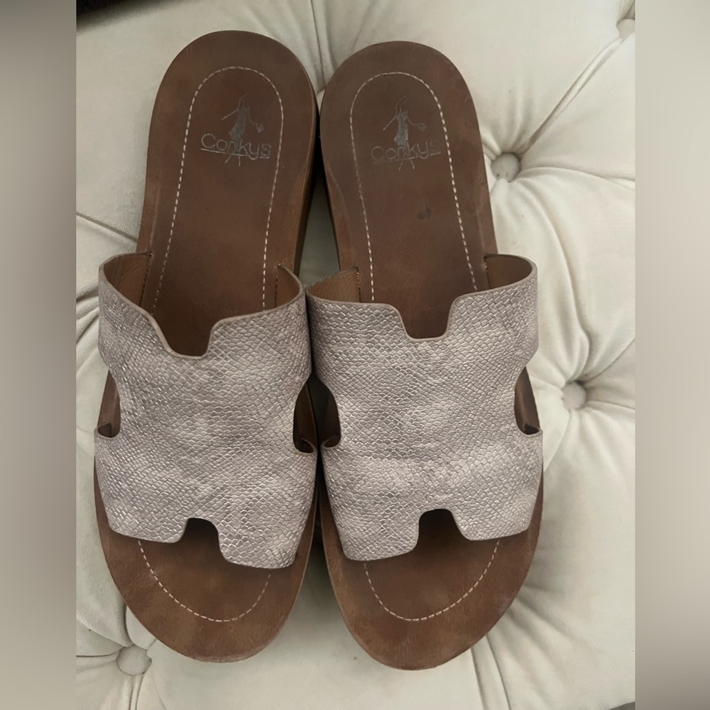 Corkys Women's silver pewter Slide Sandals 10M